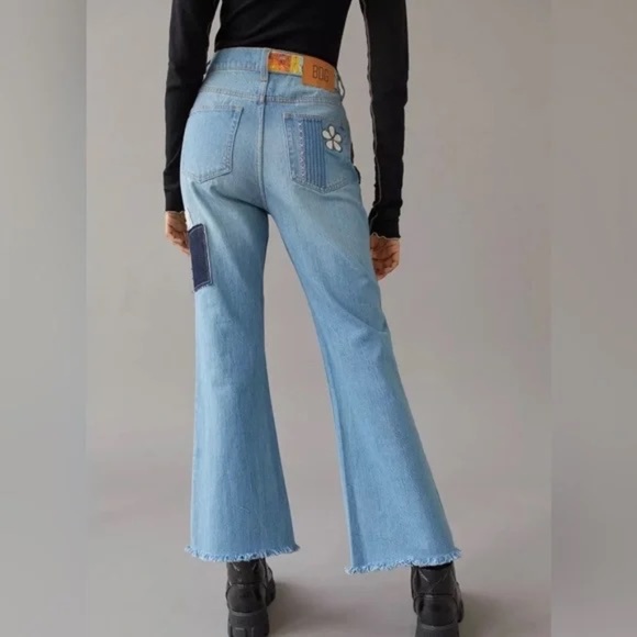 Urban Outfitters BDG Rare High Flare Patchwork Embroidered Crochet Jeans Y2K 25 - Picture 3 of 9
